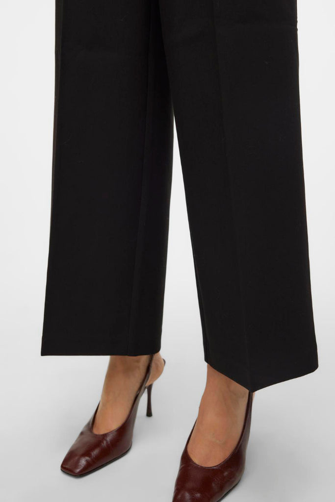 Vero Moda Kaelun Cropped Trousers