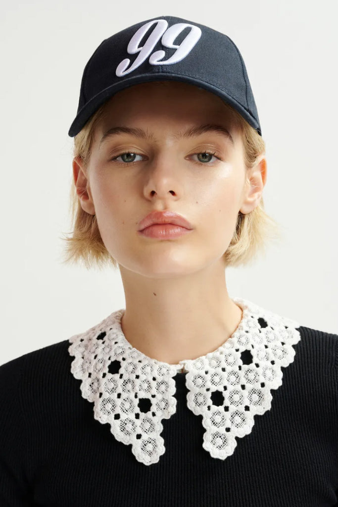 Essential Antwerp Halmo Top with Lace Collar