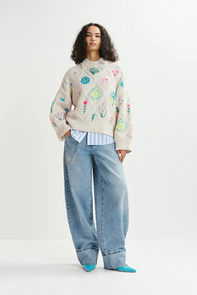 Essential Antwerp Hadream Embroidered Pullover