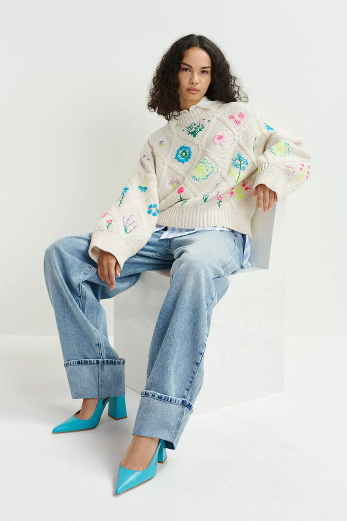 Essential Antwerp Hadream Embroidered Pullover