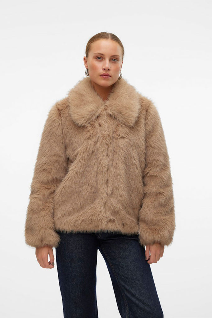 Vero Moda Audrey Short Fur Jacket