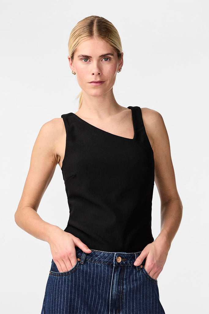 YAS Antila Strap Top Black